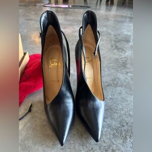 Christian Louboutin Vampy Doly 120 Shiny Calf Black Heels